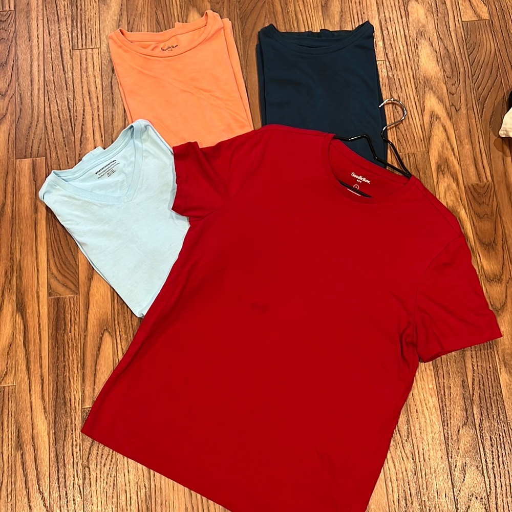 Bundle of men’s T-shirts Amazon essentials and Goodfellow